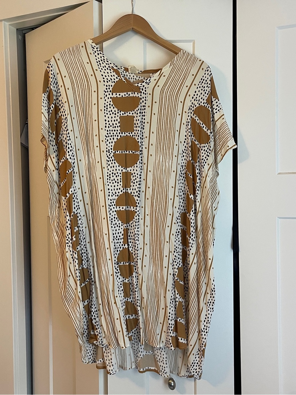 Sseko Cream & Brown Geometric Stripe Tunic Top
